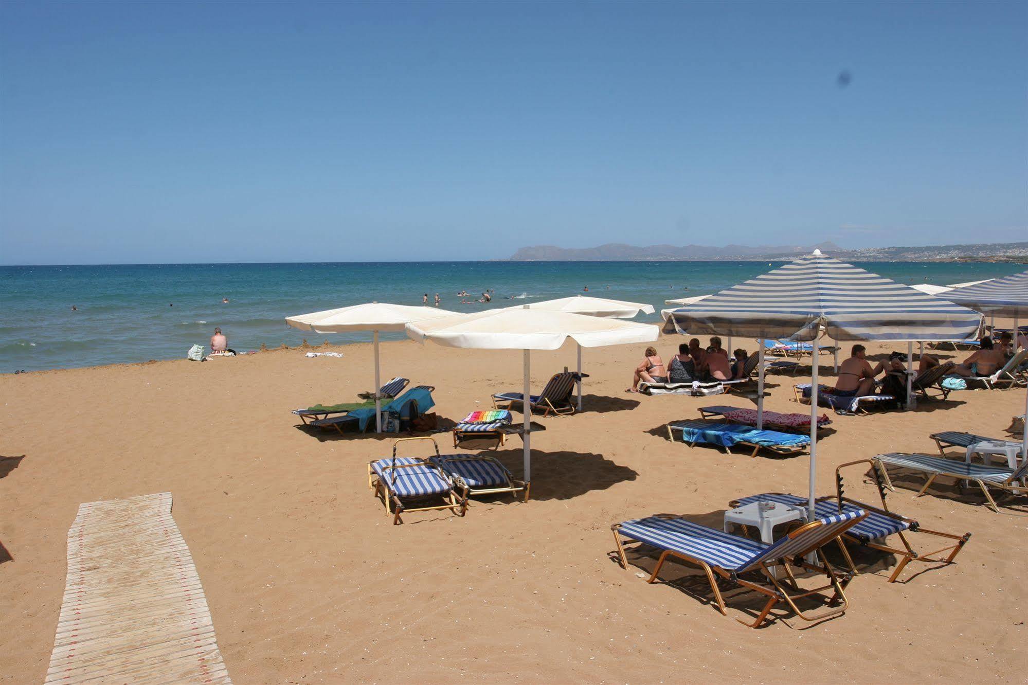 Lia Beachfront Apartments Stalós Exterior foto